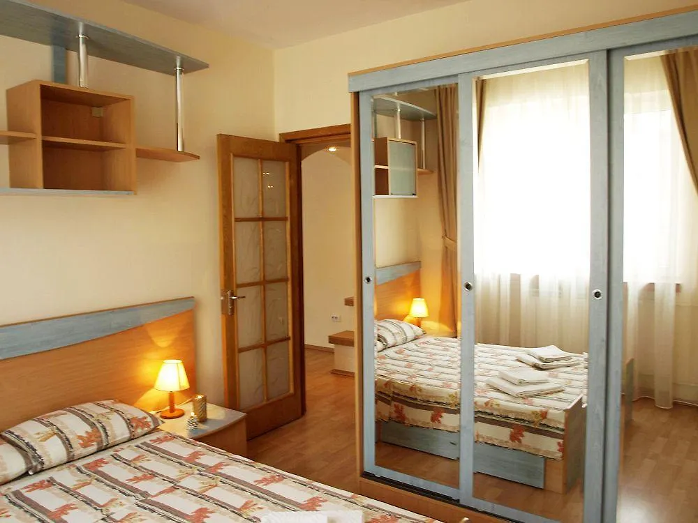 Bucharest Serviced Apartments 酒店